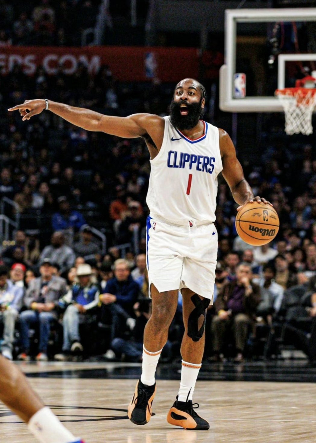 三亿体育体育vip注册-火箭遭淘汰,哈登表态下赛季必定夺冠