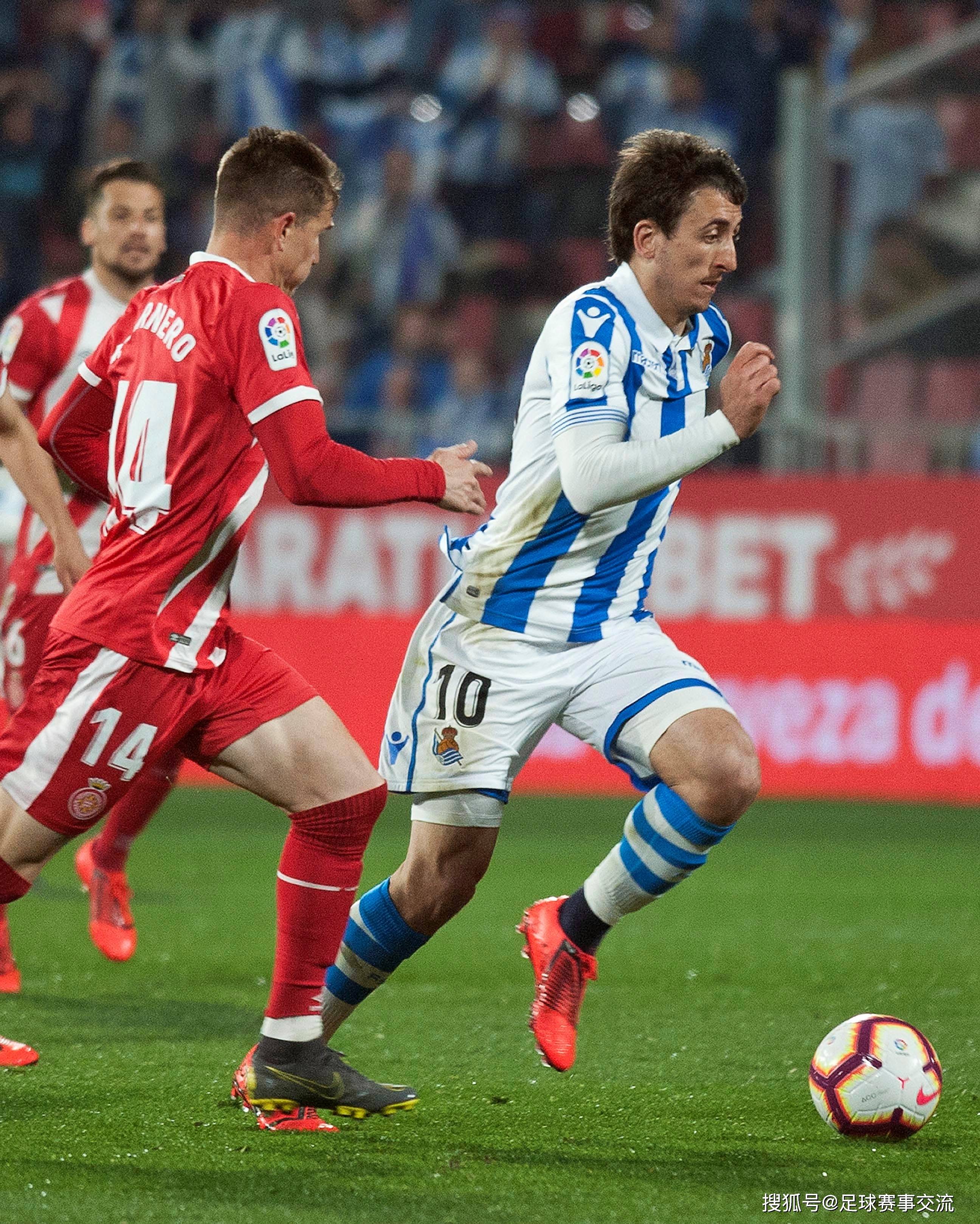 精彩绝伦的足球比赛成为焦点