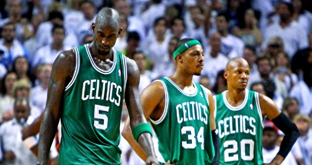 绿军淘汰骑士,展现出色团队合作精神 绿军淘汰骑士,展现出色团队合作精神