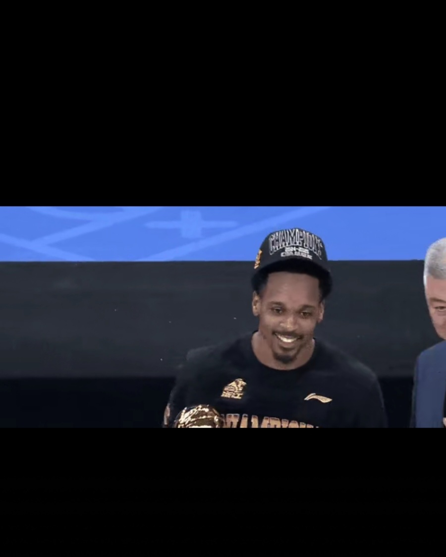 巴里-布朗接受采访表示自己对球队信任值得肯定的简单介绍