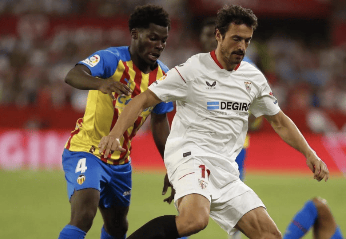 三亿体育体育官方入口-瓦伦西亚遭遇连败,教练组调整阵型