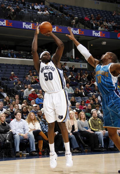 三亿体育体育培训-灰熊新秀在季前赛中大放异彩,获得主教练高度赞扬的简单介绍