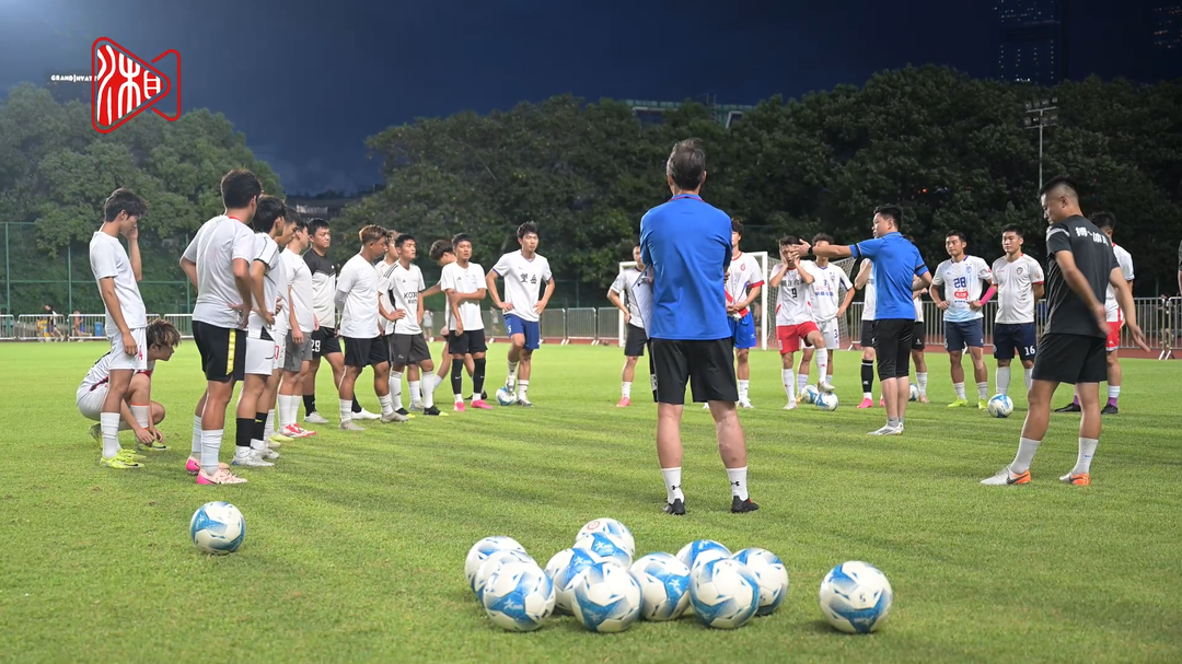 三亿体育体育官网入口-球队经过连胜备战，信心满满迎接挑战